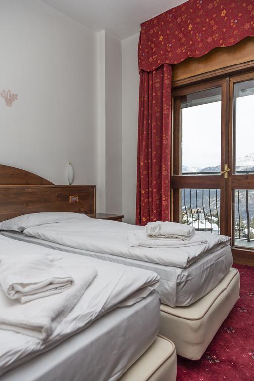 Hotel La Terrazza Oulx Екстериор снимка