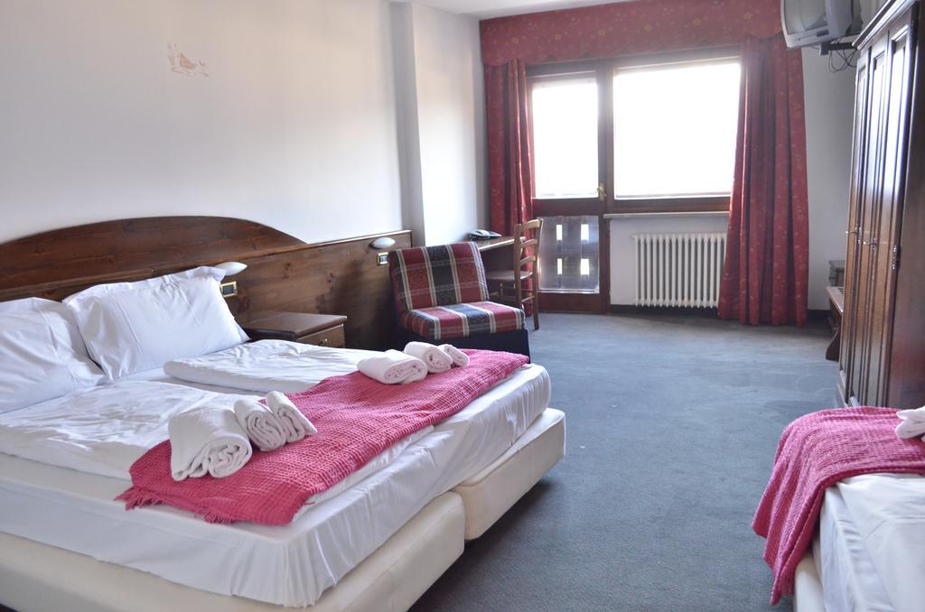 Hotel La Terrazza Oulx Екстериор снимка