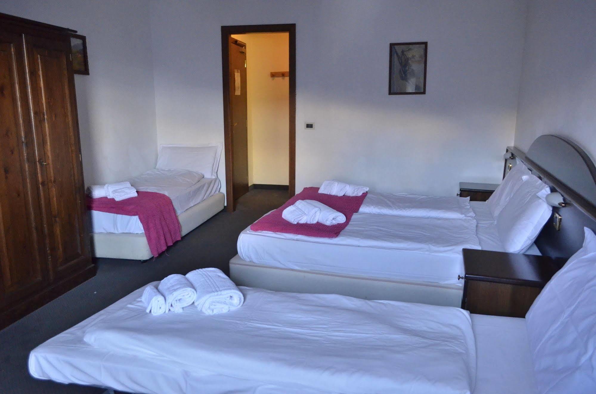 Hotel La Terrazza Oulx Екстериор снимка